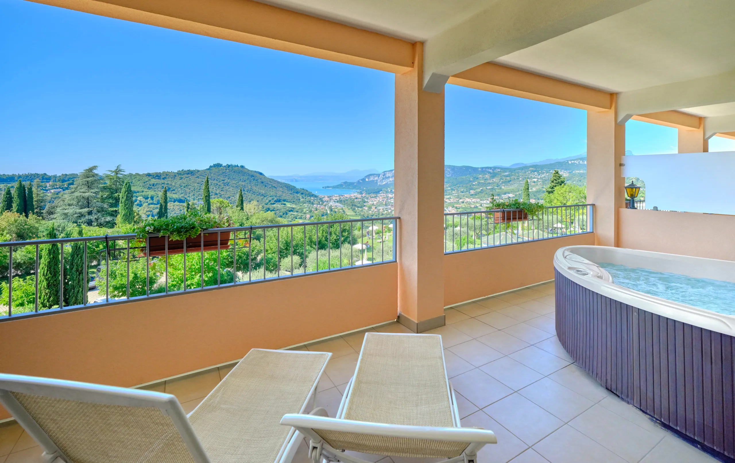 Suite con Whirlpool lago di garda