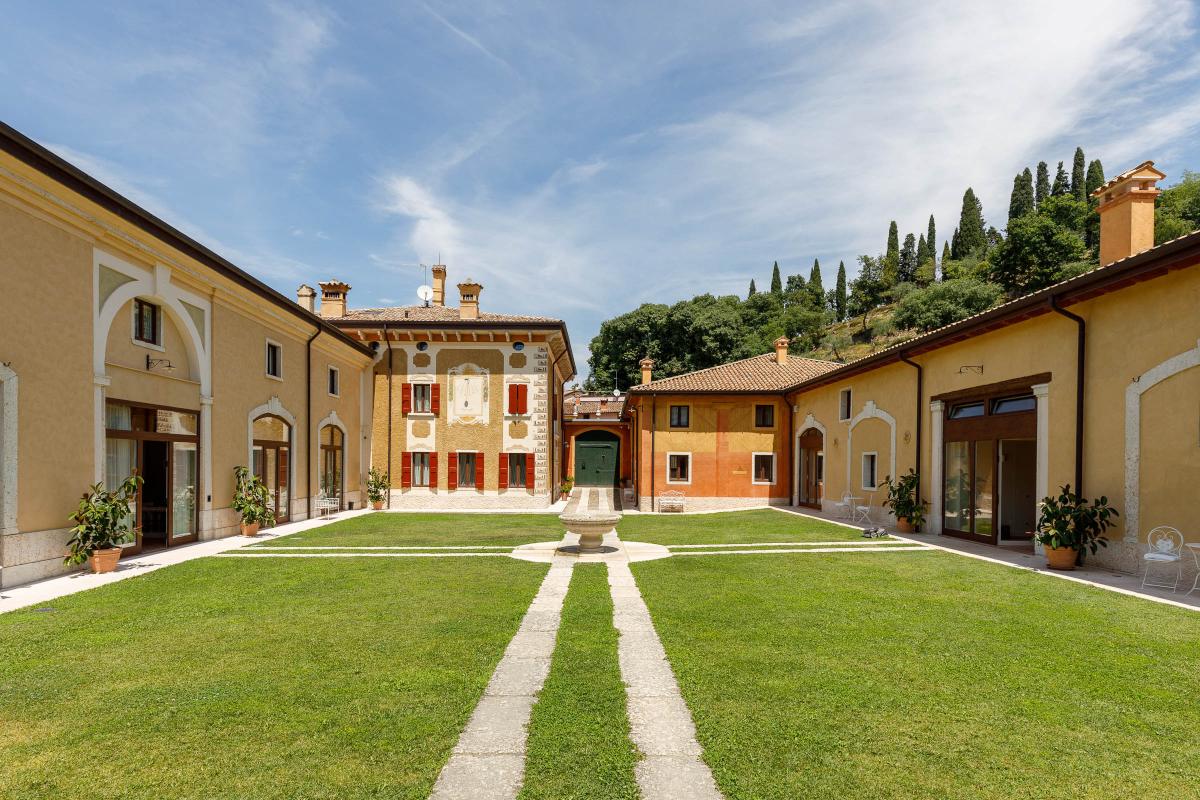 Villa Padovani: a timeless place where history has left its mark